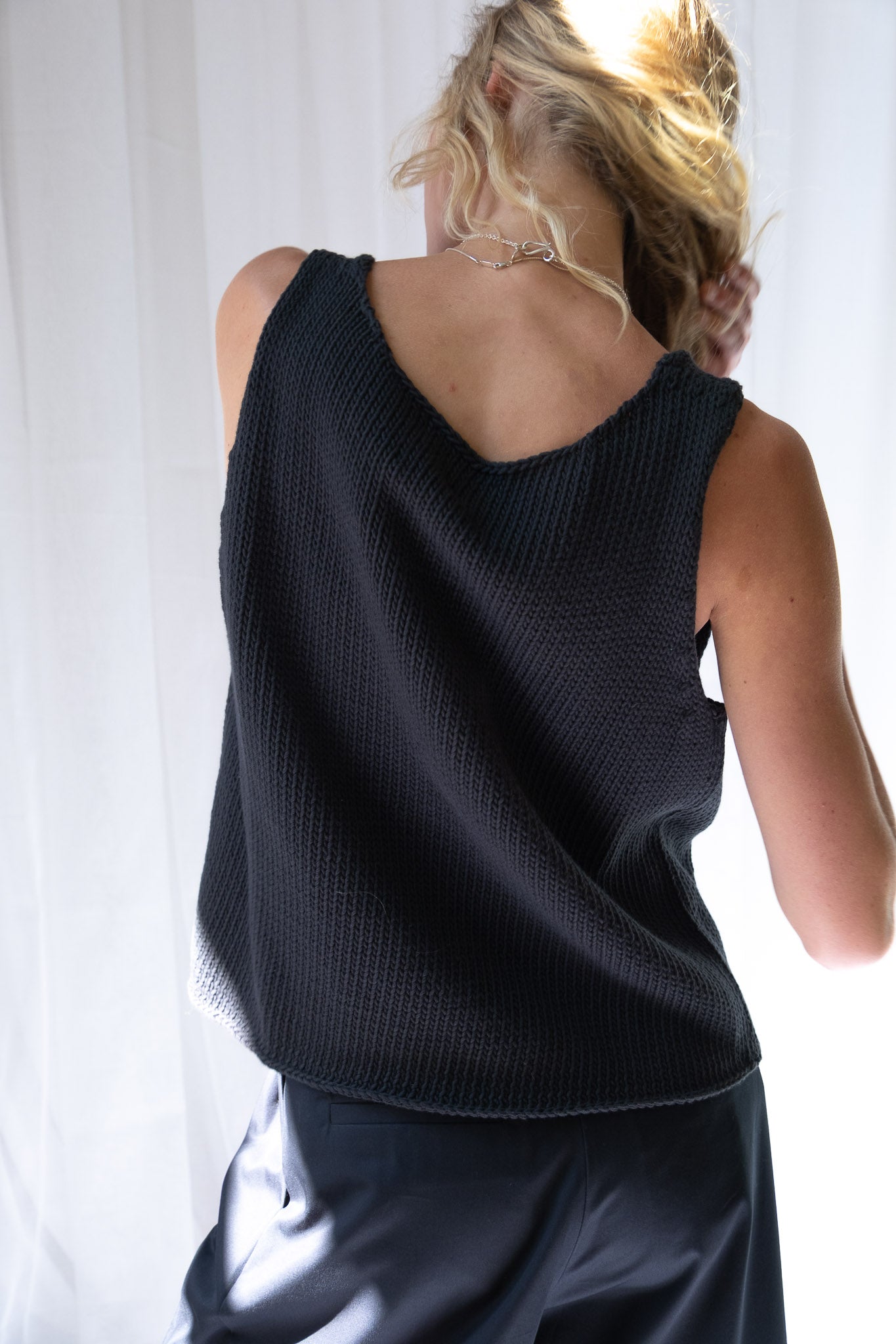 Coba Vest in Navy