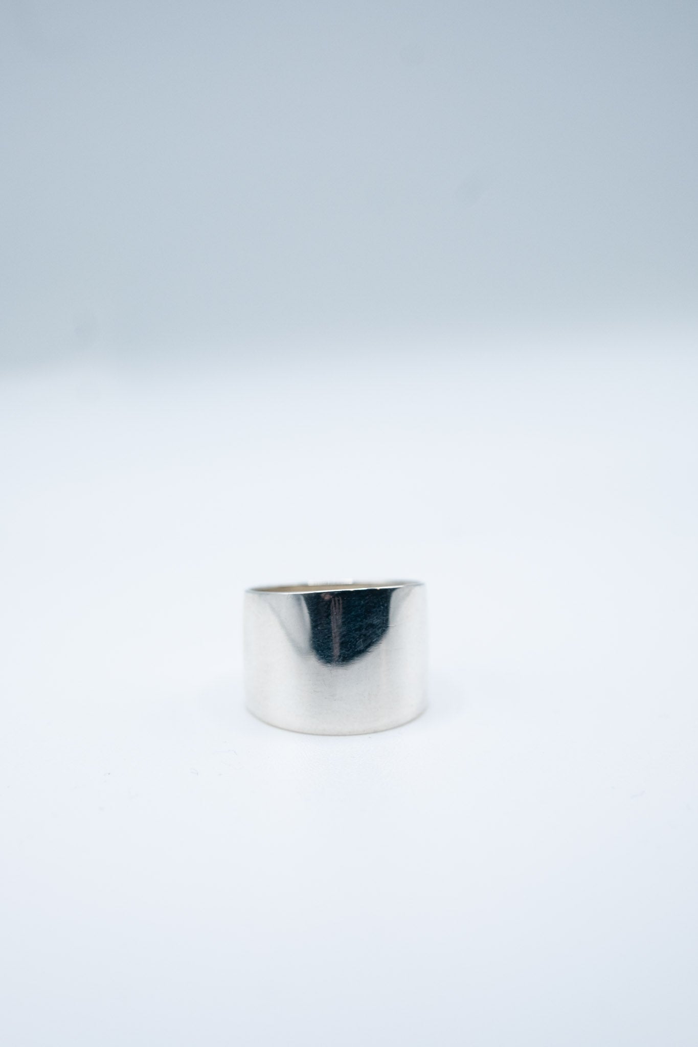 Garbo Band in Sterling Silver