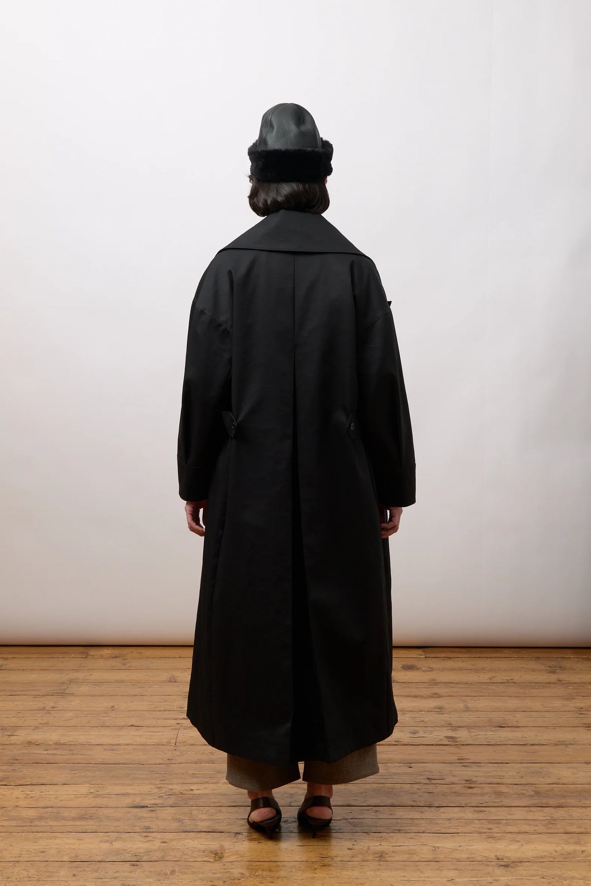 Agnes Mac in Black
