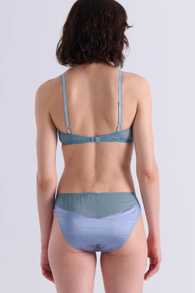 Beatrice Bralette in Powder