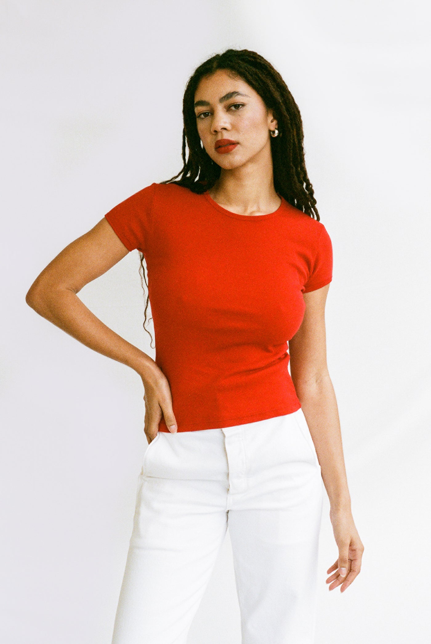 Bellevue Tee in Tomate by Gil Rodriguez