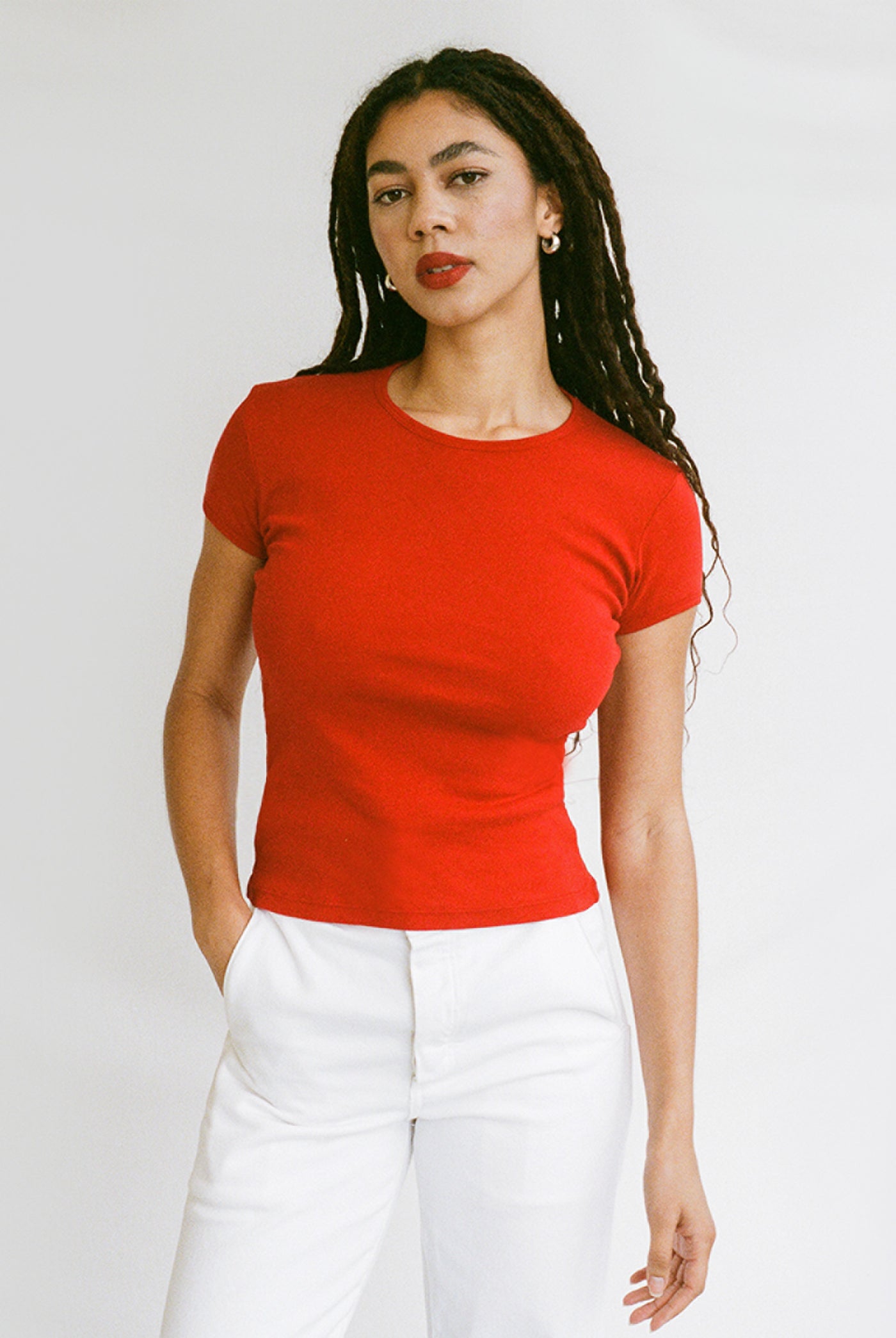 Bellevue Tee in Tomate by Gil Rodriguez