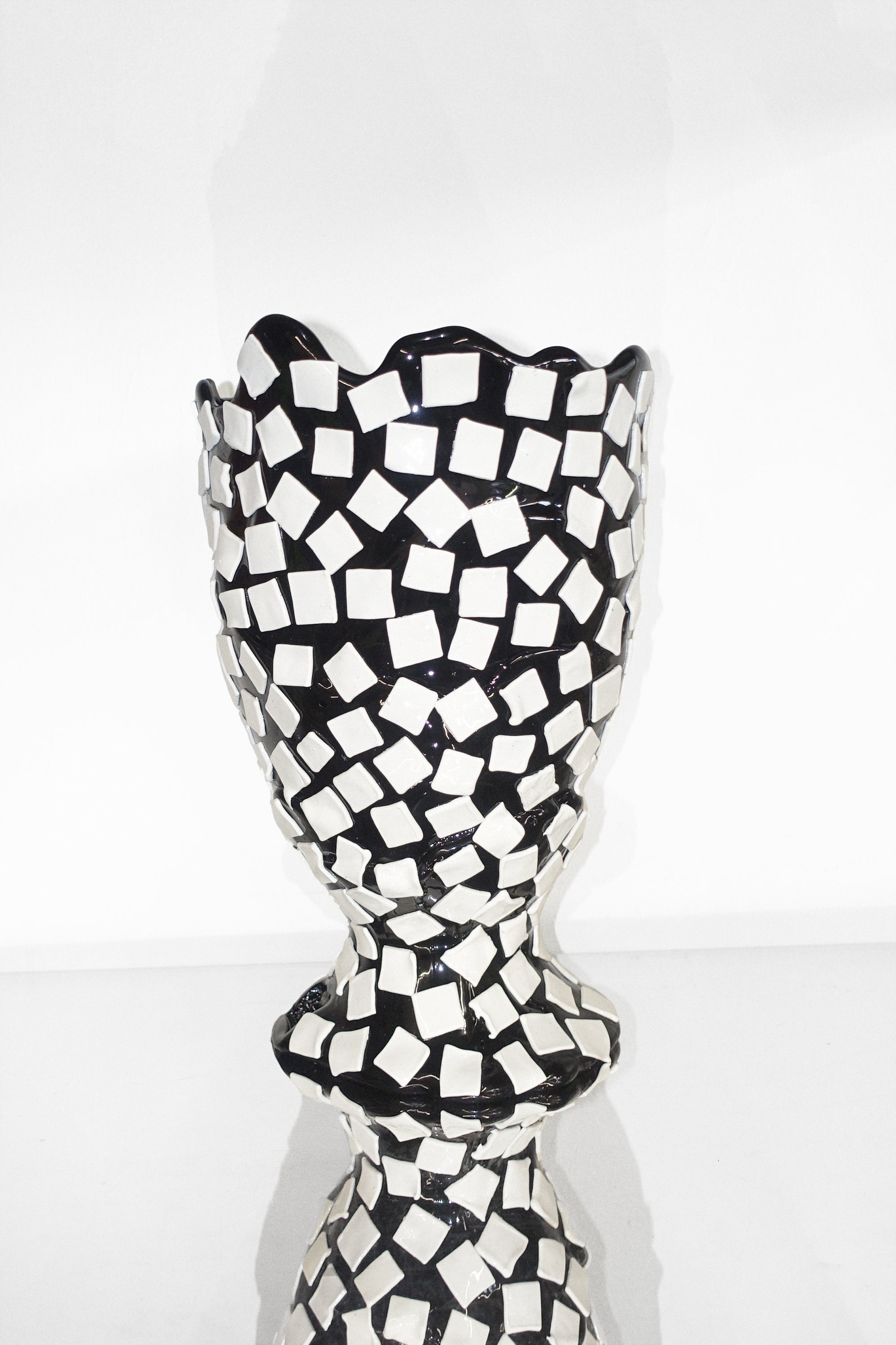 Rock Vase in Matte Black & White - Medium