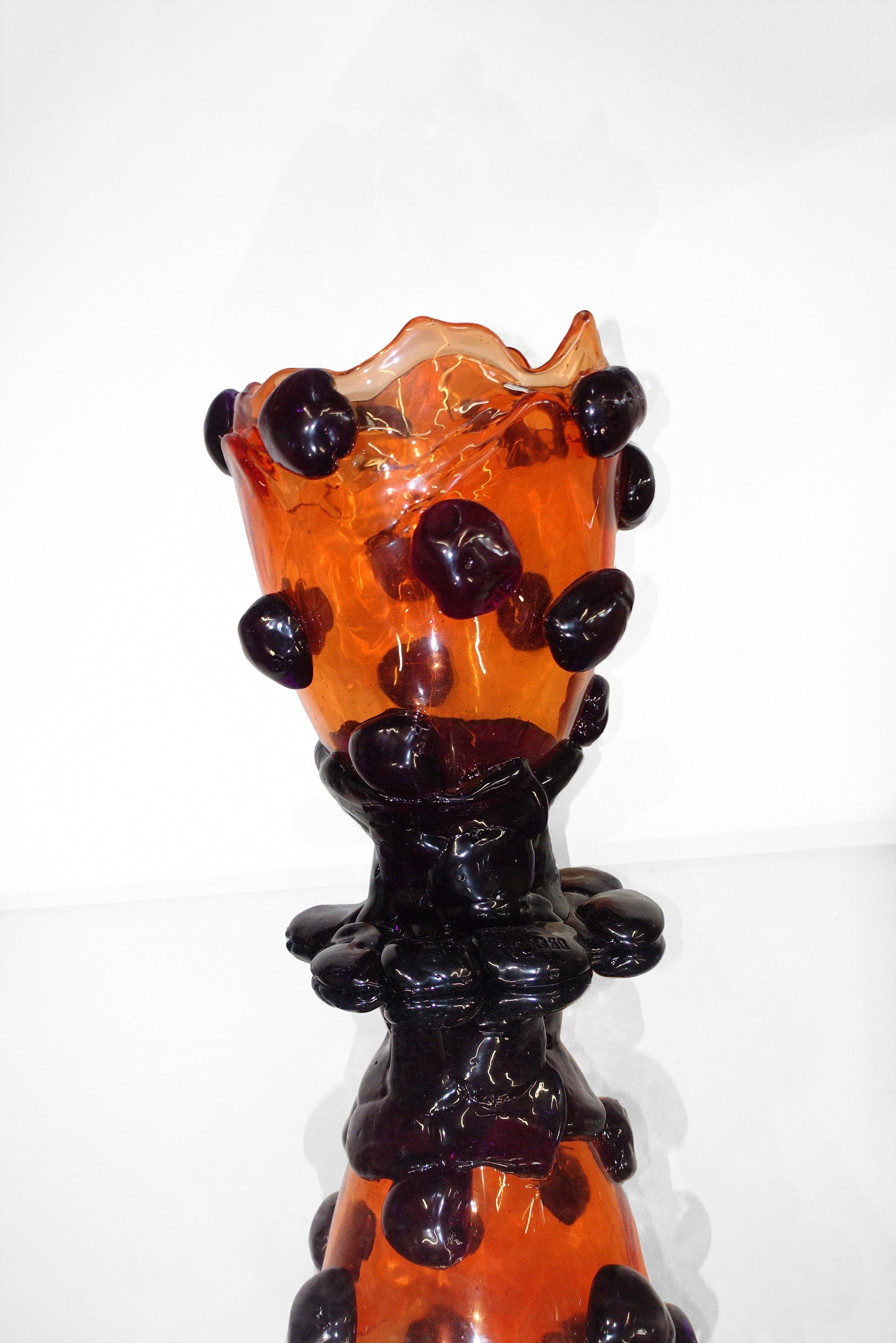 Nugget Vase in Clear Ruby & Purple BY FISH DESIGN BY GAETANO PESCE