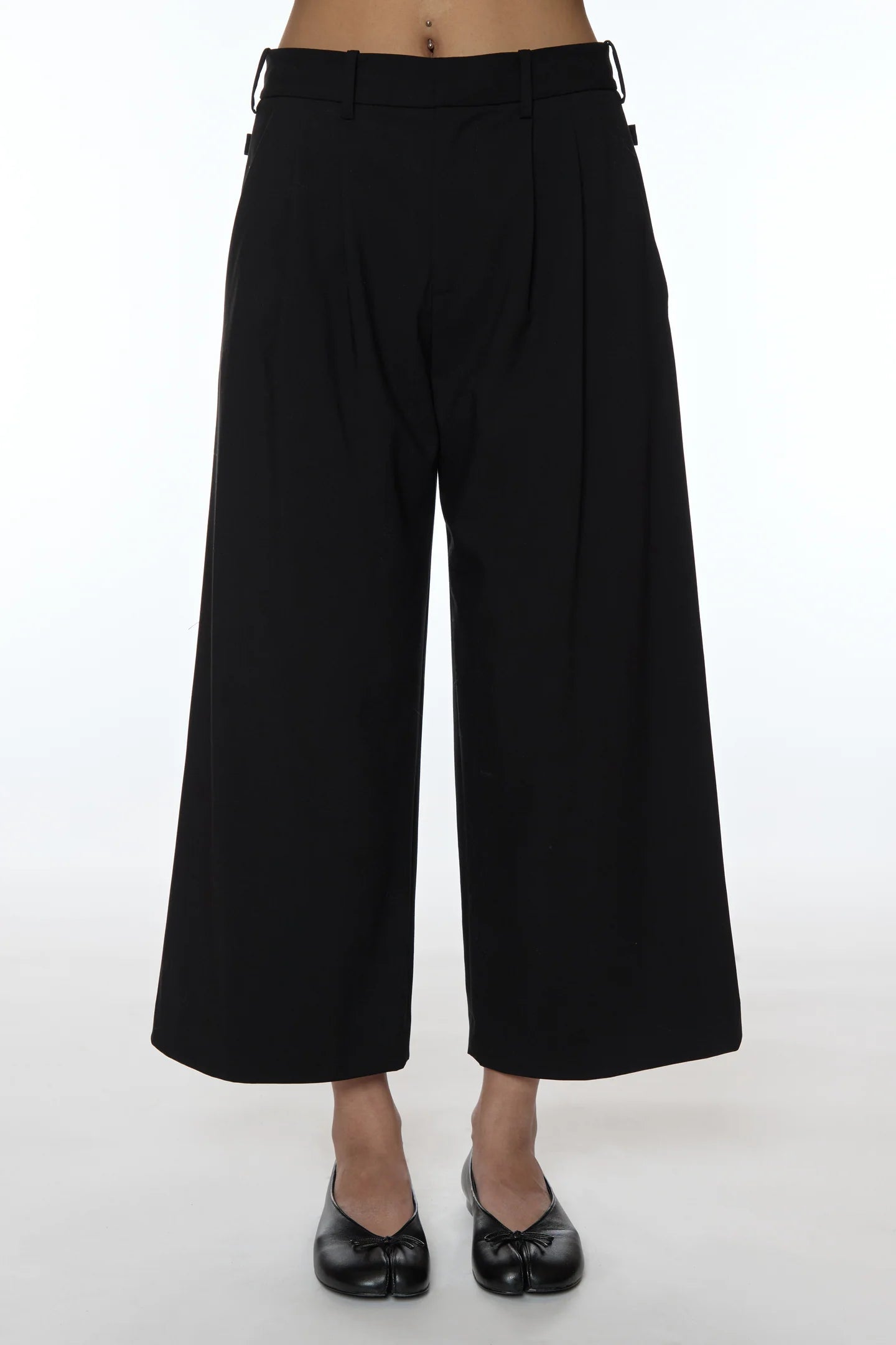 Maki Pant in Black