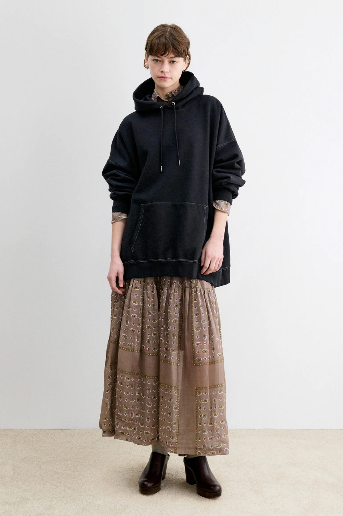 Revere Sweatshirt in Charcoal