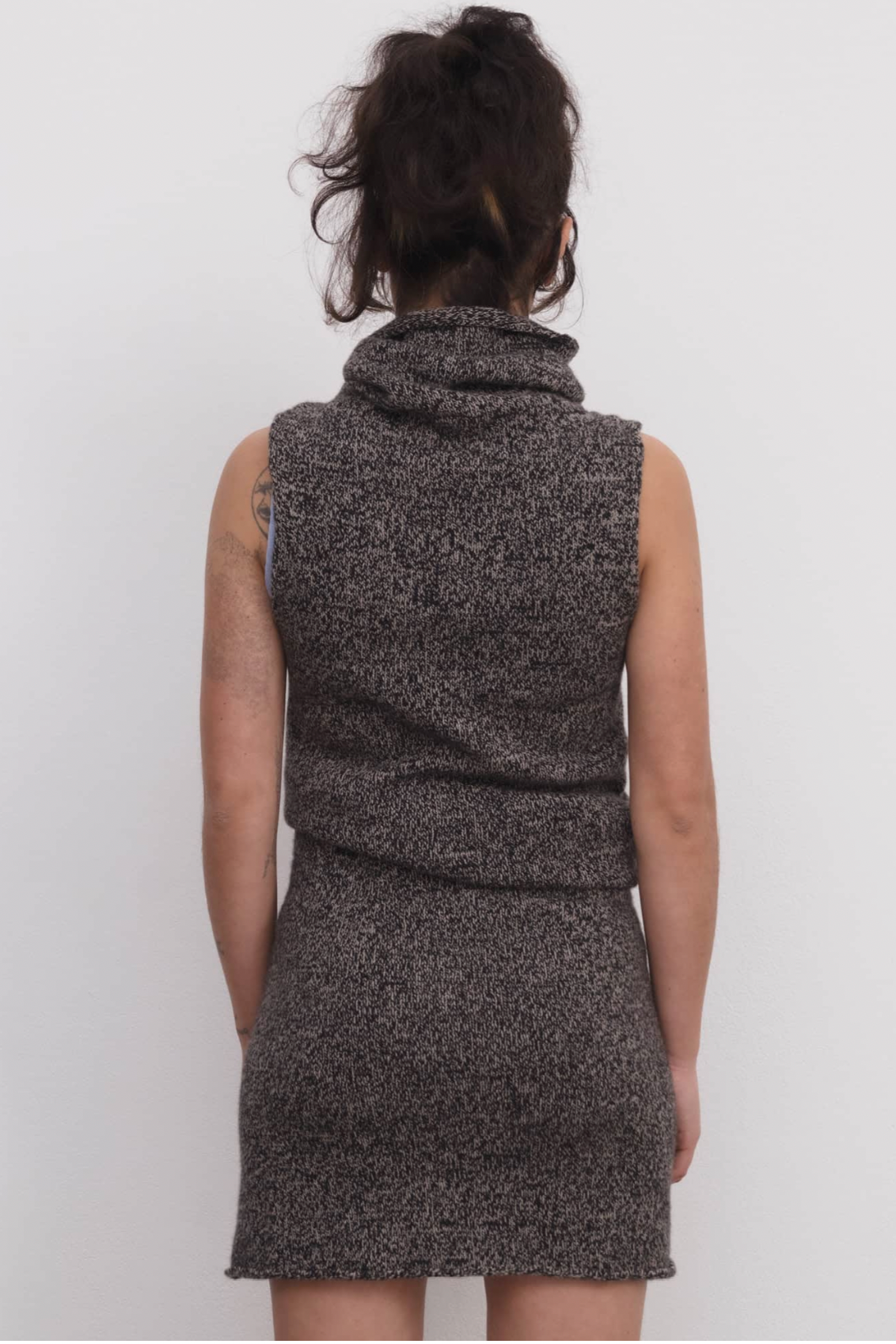 Kem Turtleneck Vest in Black & Camel Melange