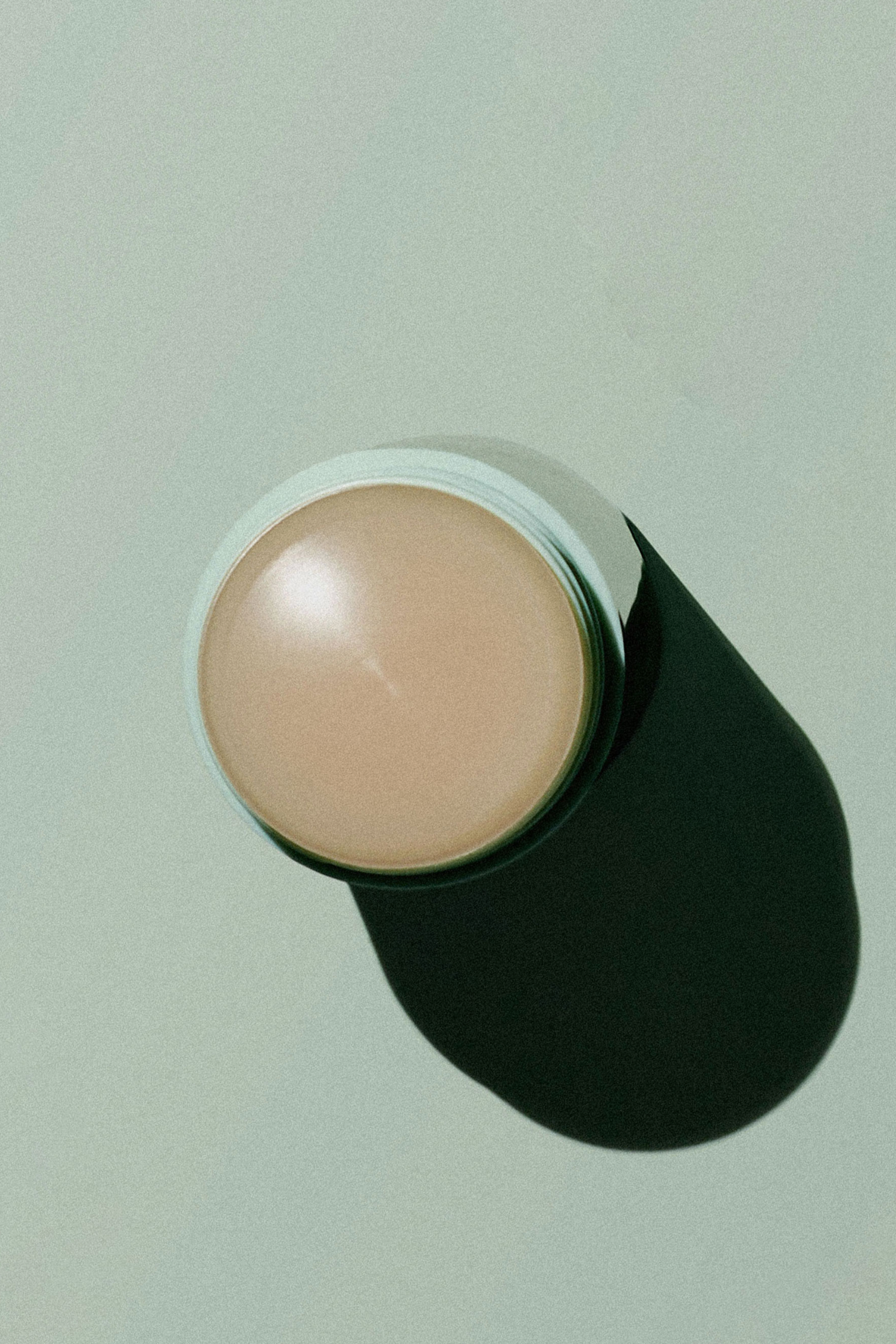 Deodorant in Santalum