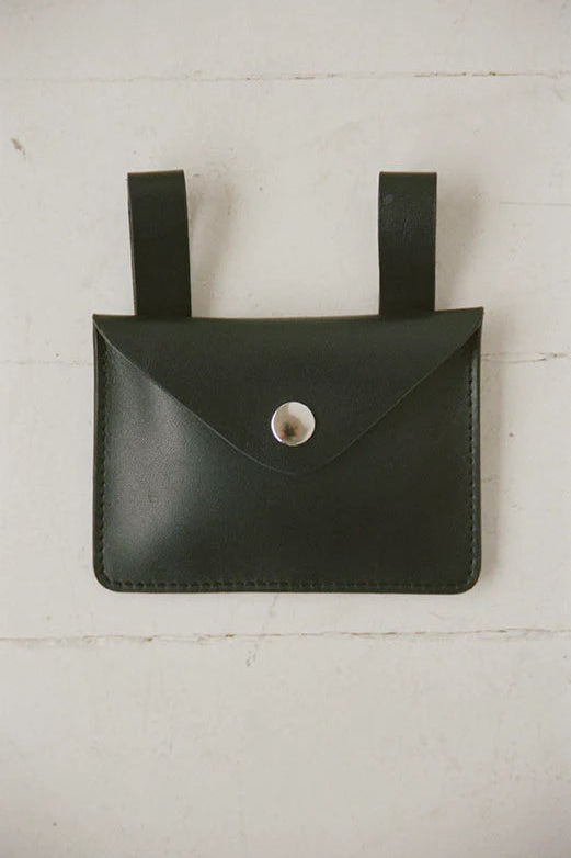 Classic Belt Wallet in Onyx