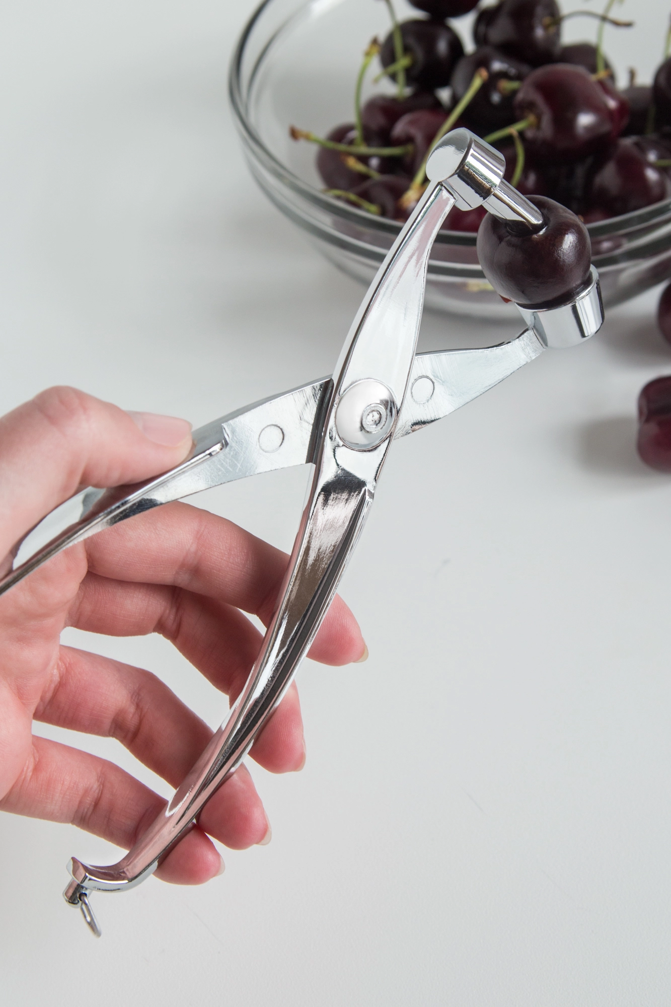 Cherry & Olive Pitter