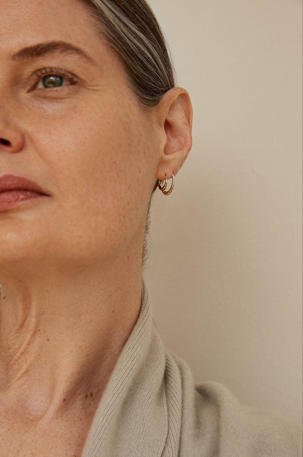 Small Round Sempre Hoop in 14k Yellow Gold