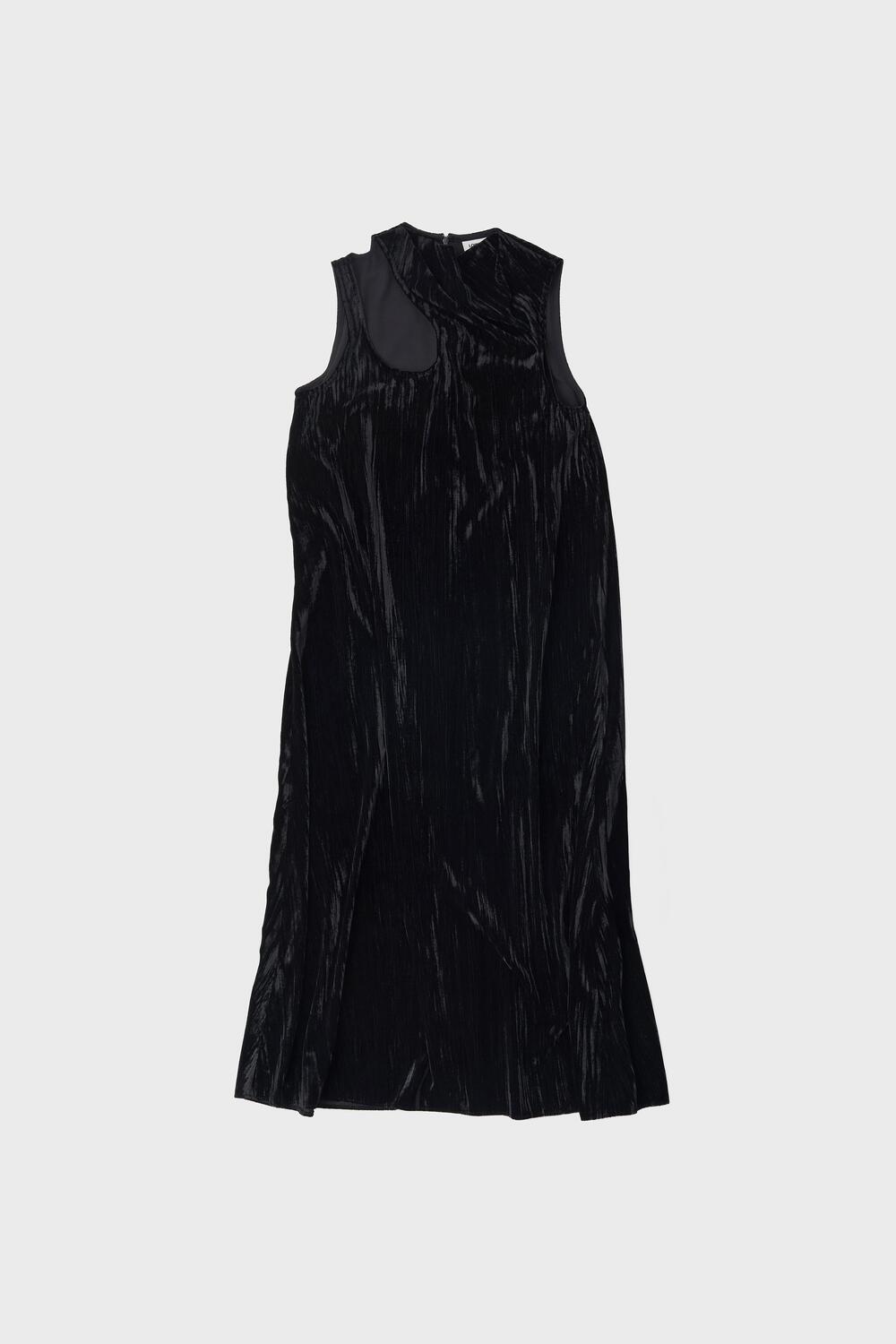 Curve Hole Point Dress in Black Velvet