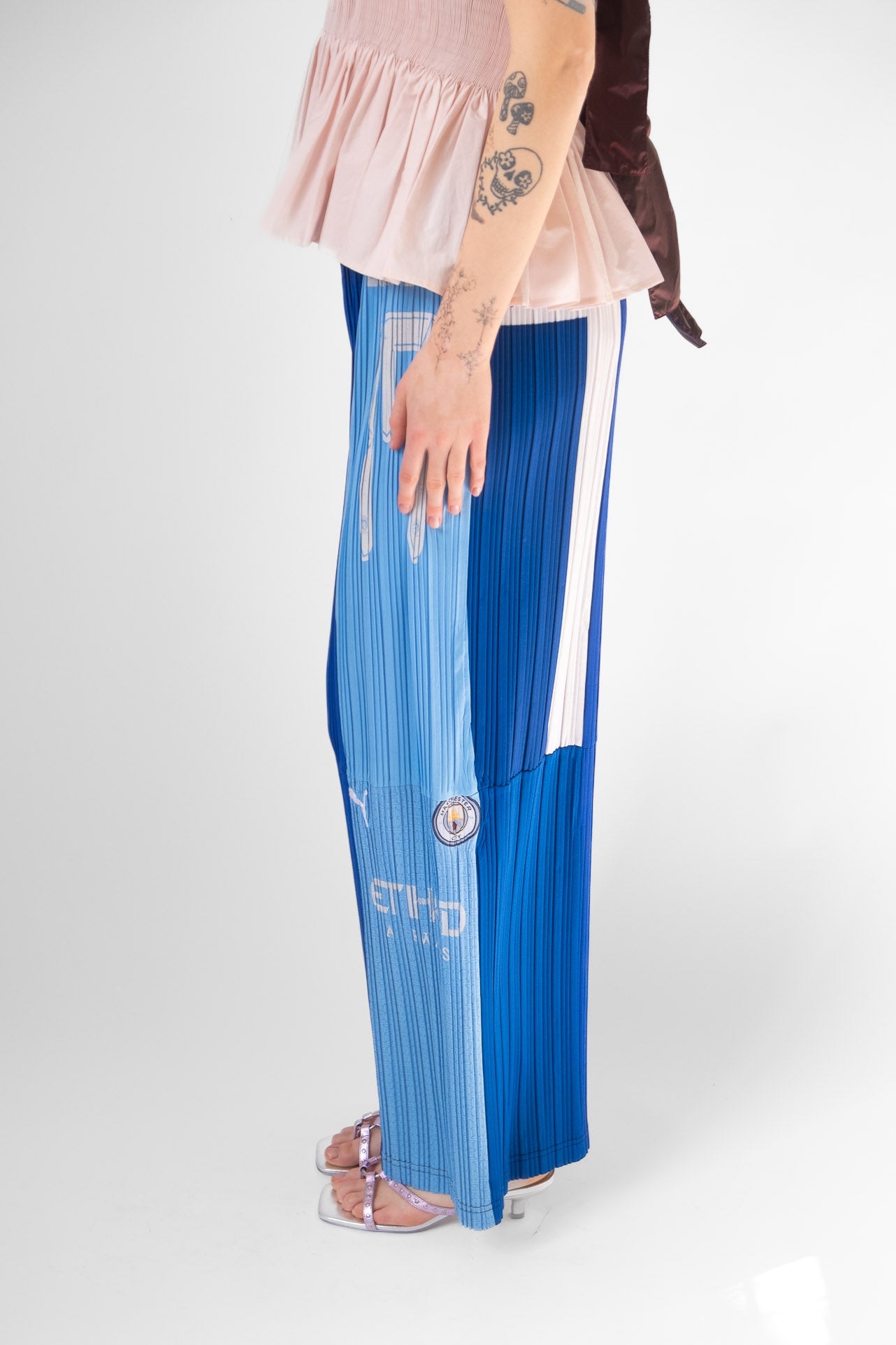 パンツ RENATA BRENHA \"FUTEBOL PLEATED TROUSERS Futebol Pleated Trousers in Blue – Recital