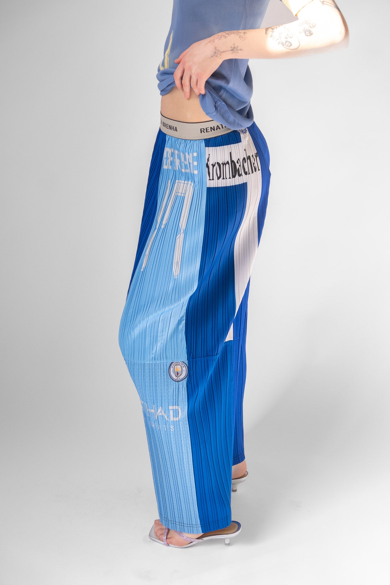 Futebol Pleated Trousers in Blue – Recital