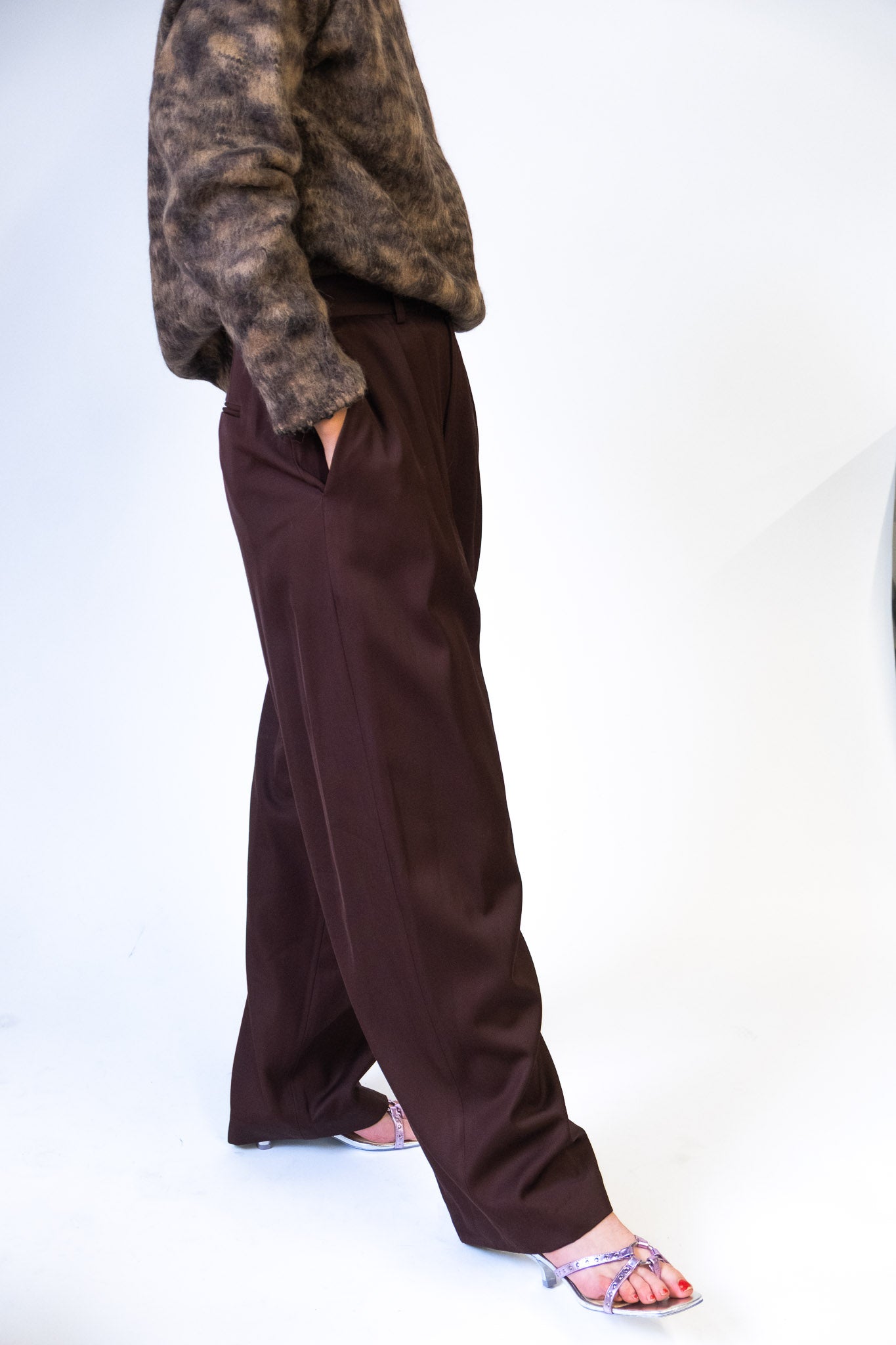 Wide Leg Pleated Trouser in Carob