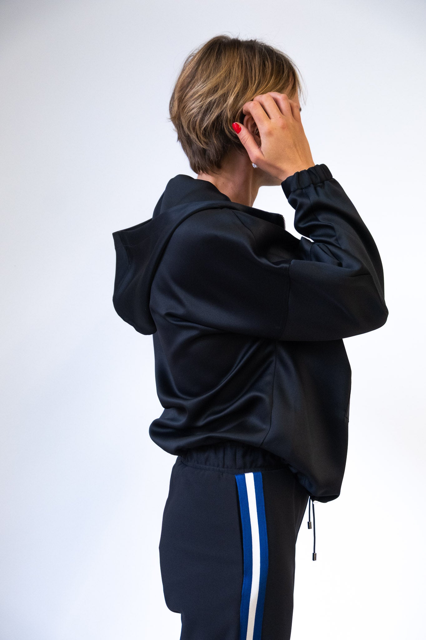 Cropped Hooded Anorak in Black Satin