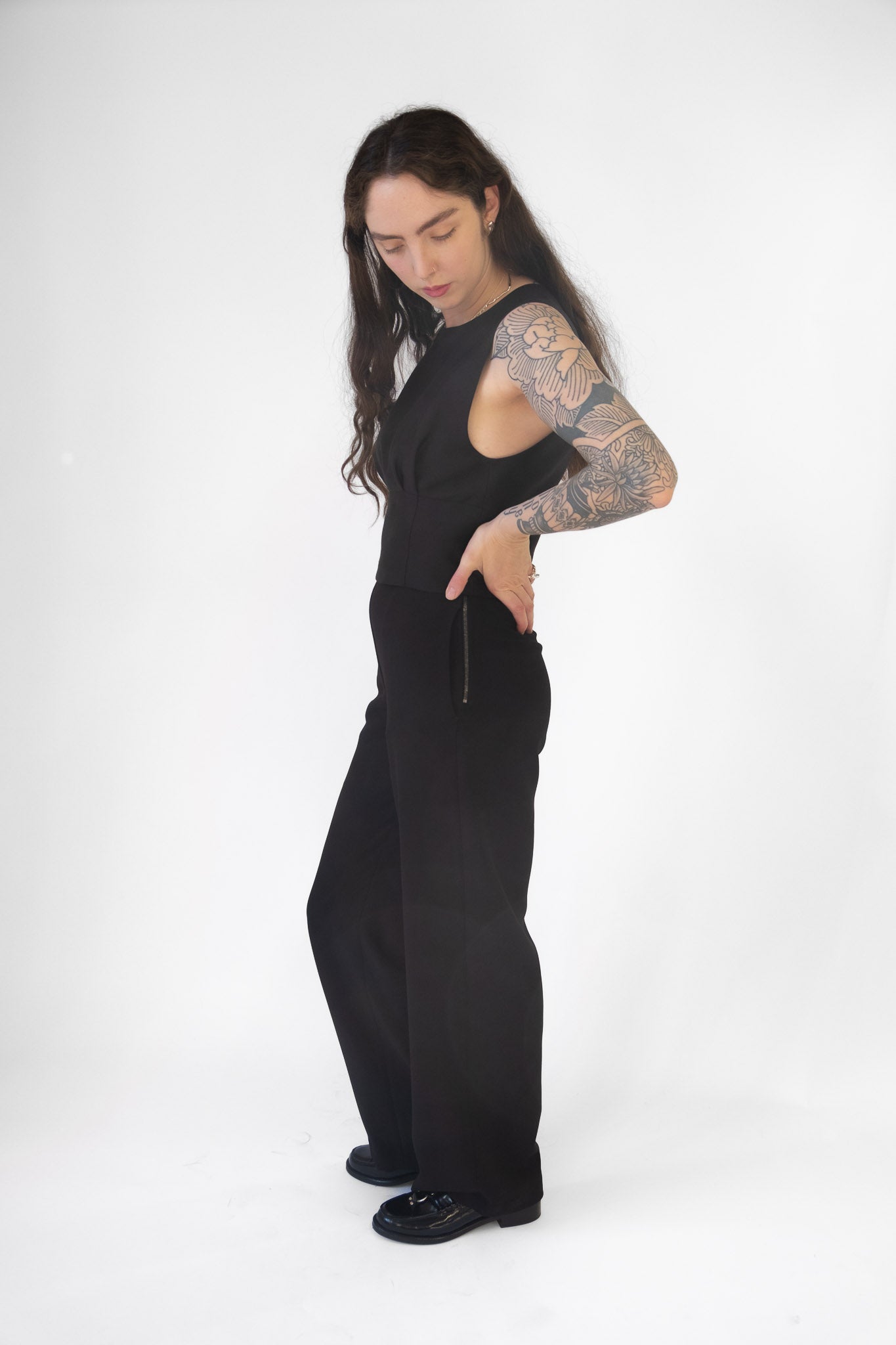 Nelam Pant in Black New Innsbruck