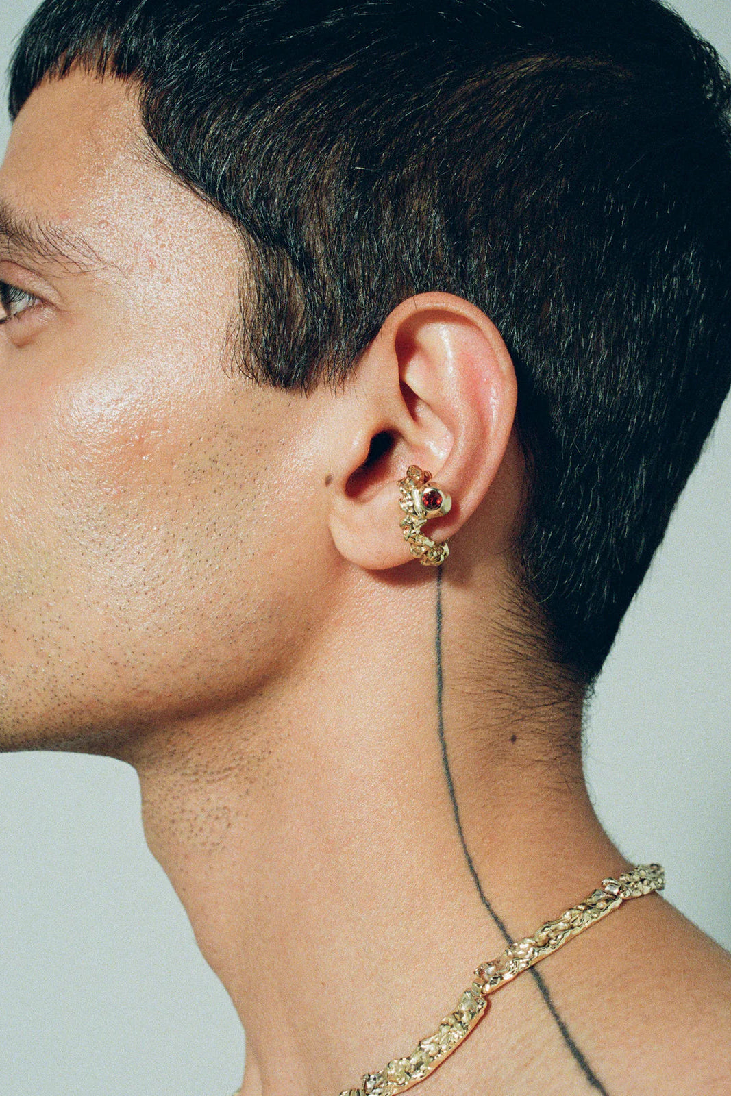 Roca Gem Ear Cuff