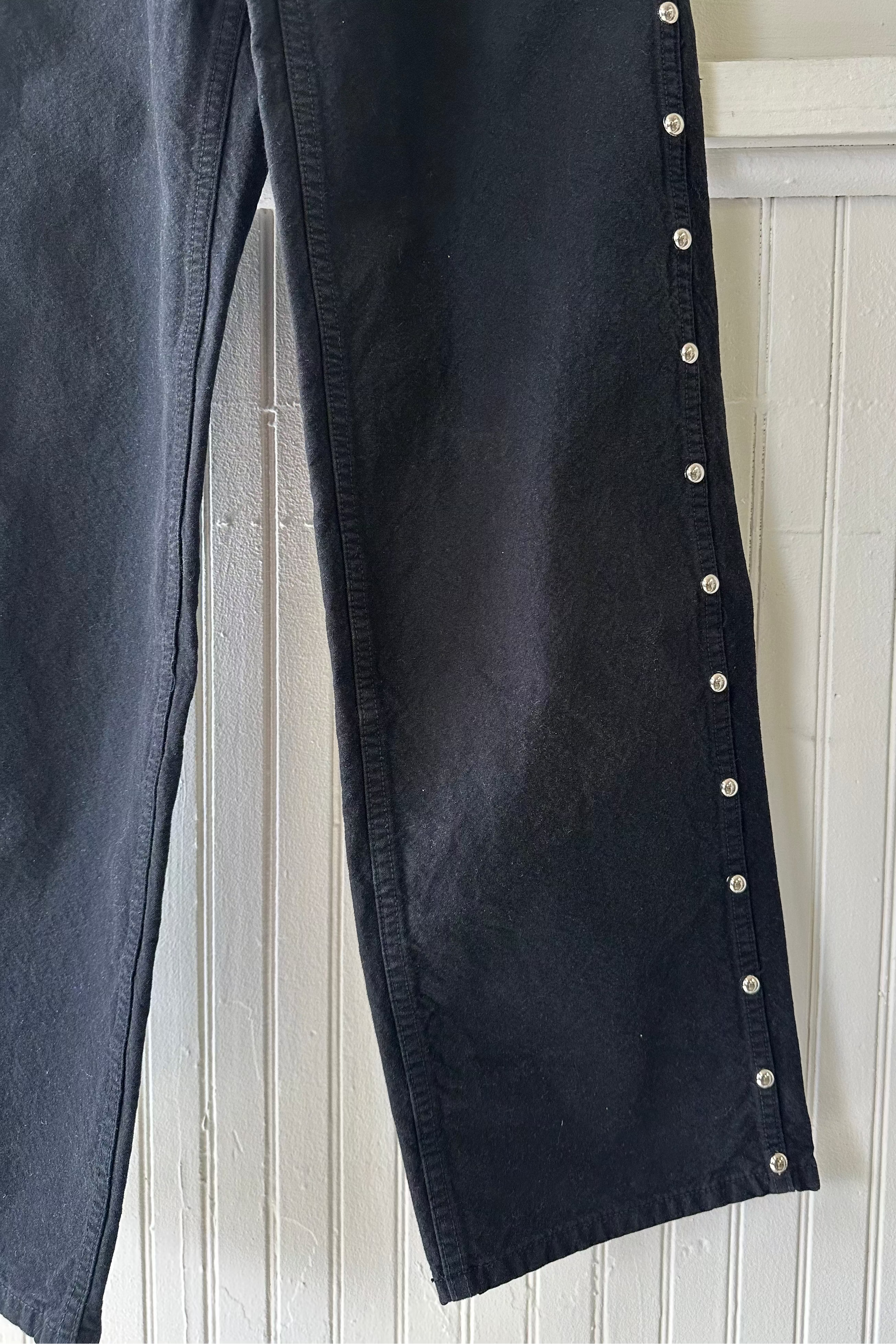 225's in Black w/ Studs