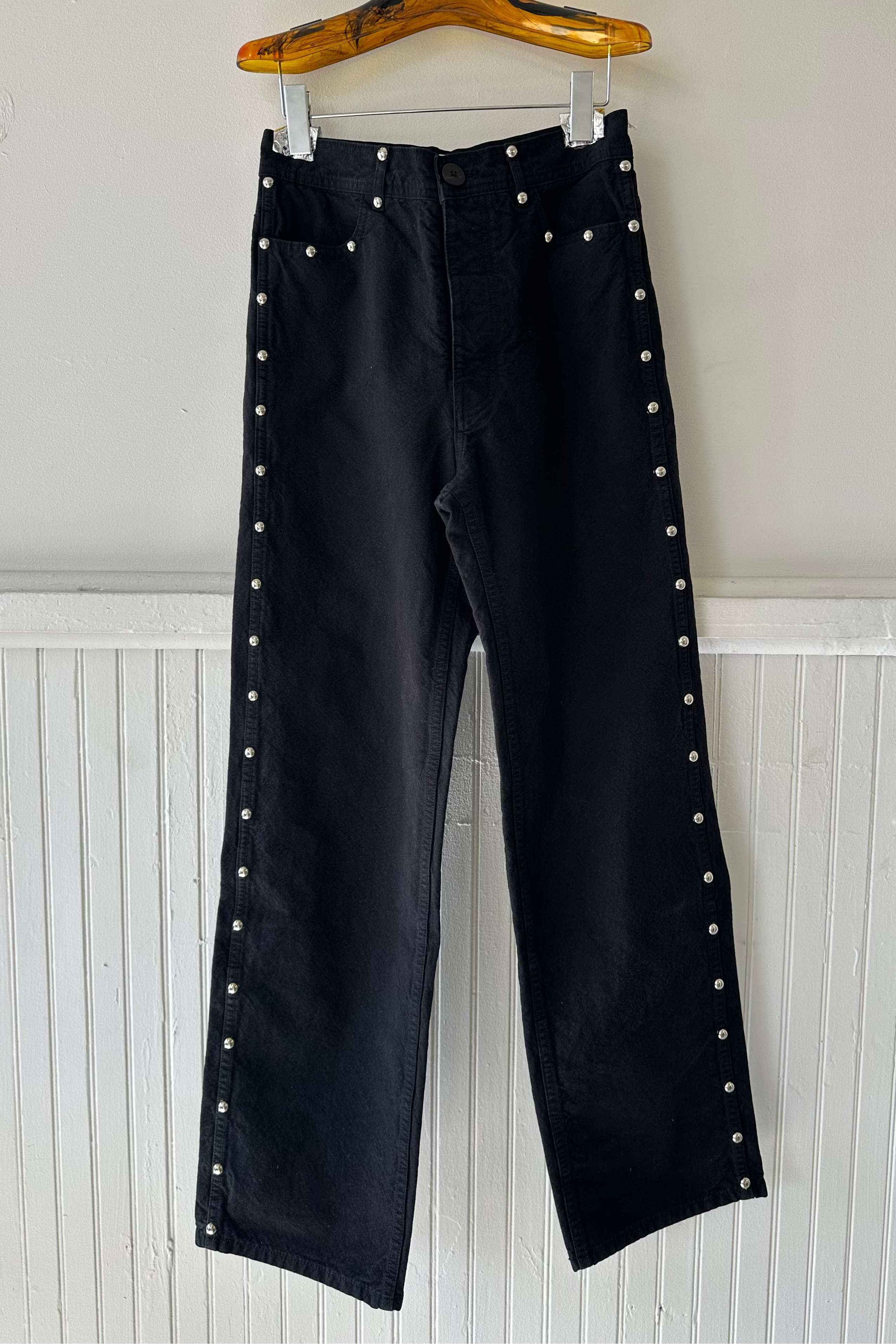 225's in Black w/ Studs