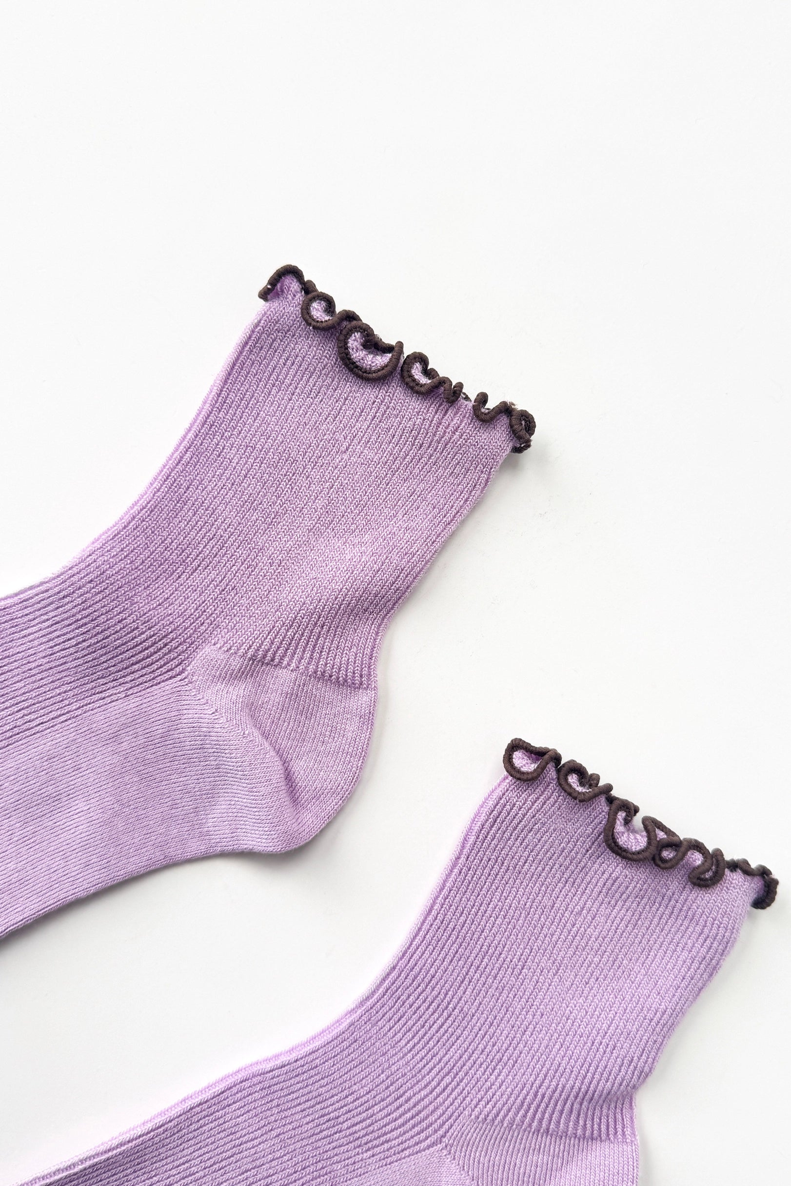 Petite Ruffled Modal Socks in Lilac & Brown