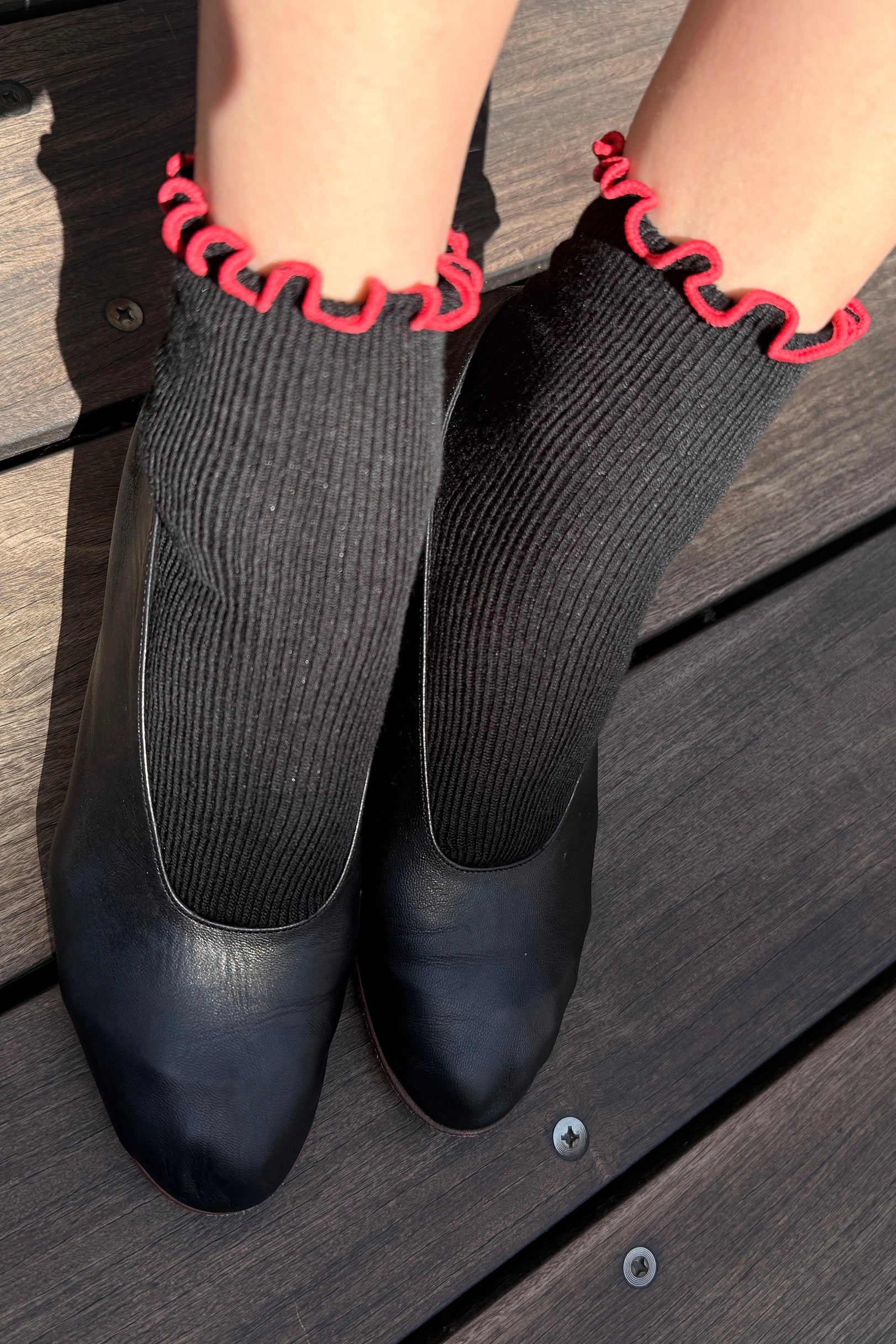 Petite Ruffled Modal Socks in Black & Red