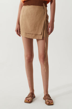 Freja Skirt in Beige Linen