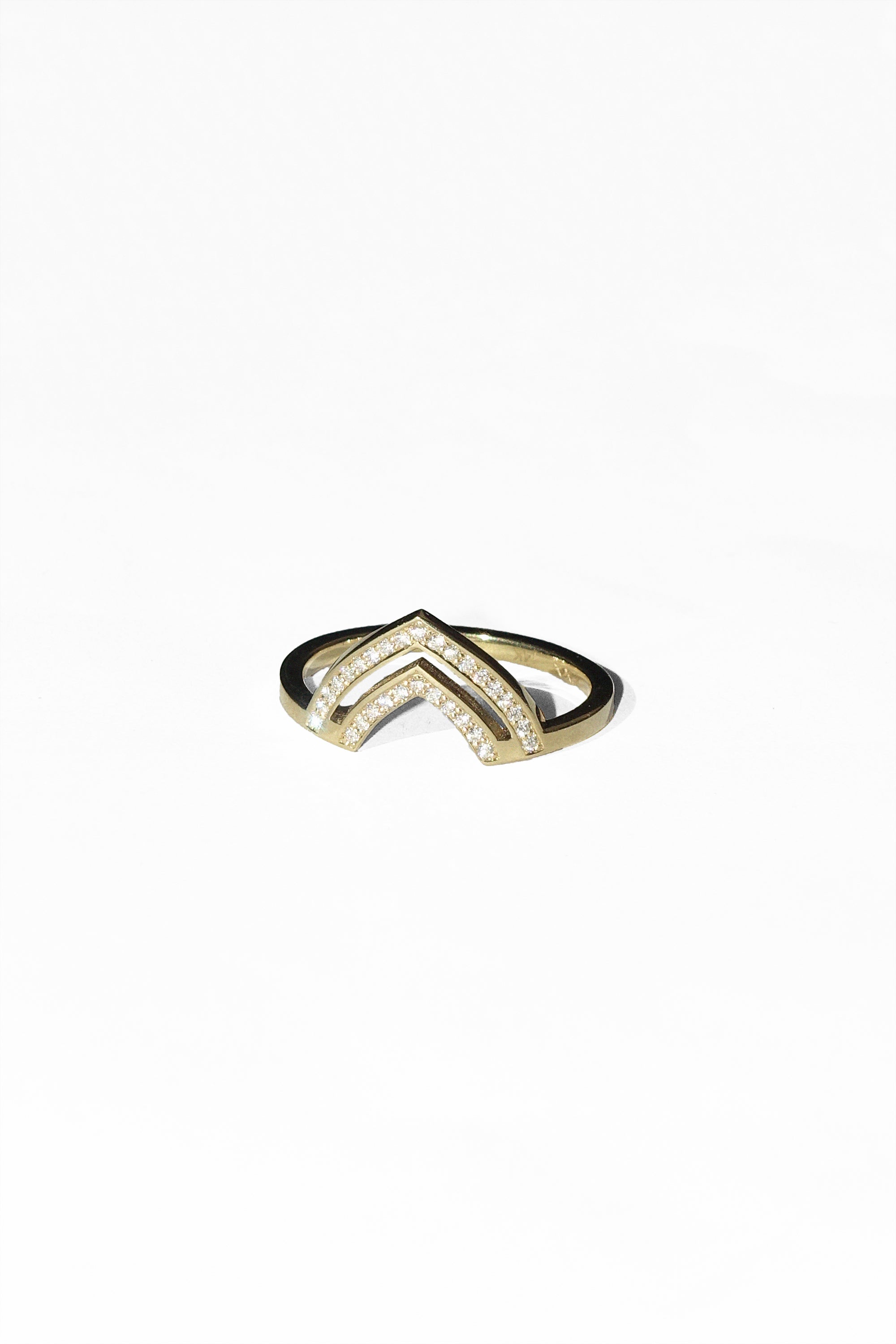 White Diamond Lacuna Rioga Ring in 14k Gold